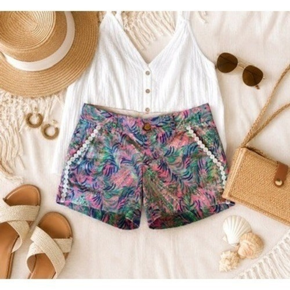 Lilly Pulitzer Callahan Shorts 5" Inseam Tropical Palm Print Size 2